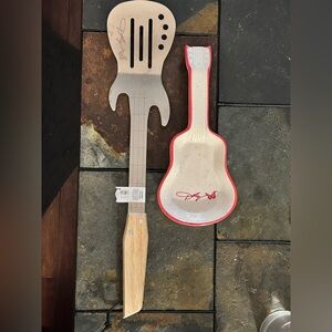 Dolly Parton Guitar Turner & Spoon Rest set